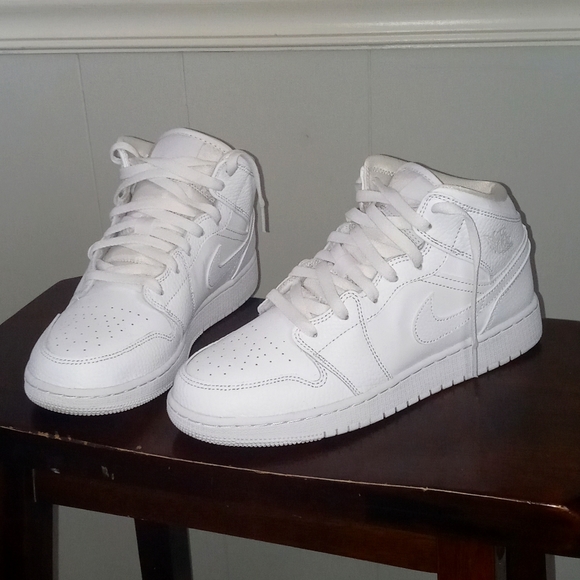 Jordan 1 mid all white